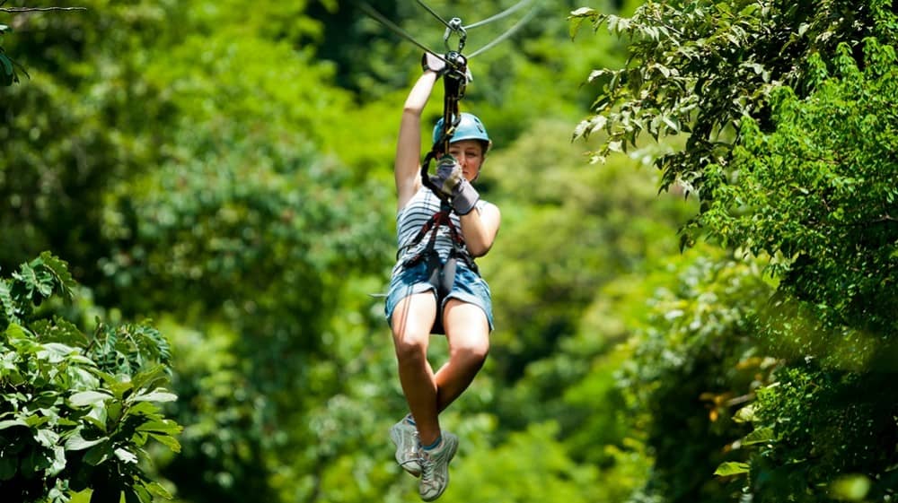 girl-ziplining-in-costa-rica-1510038594-1000X561